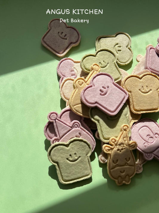 Angus’ Chicky Bread- Biscuit